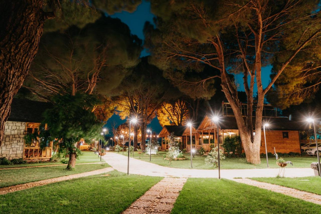 Pino Mar Luxury Bungalows Erdek Exteriör bild