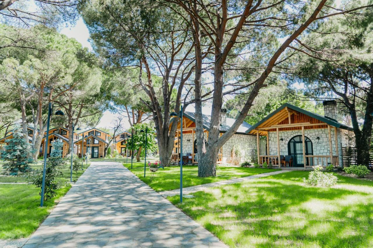 Pino Mar Luxury Bungalows Erdek Exteriör bild