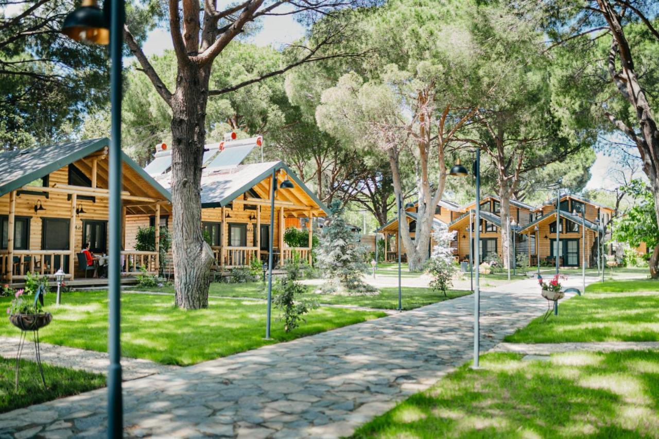 Pino Mar Luxury Bungalows Erdek Exteriör bild